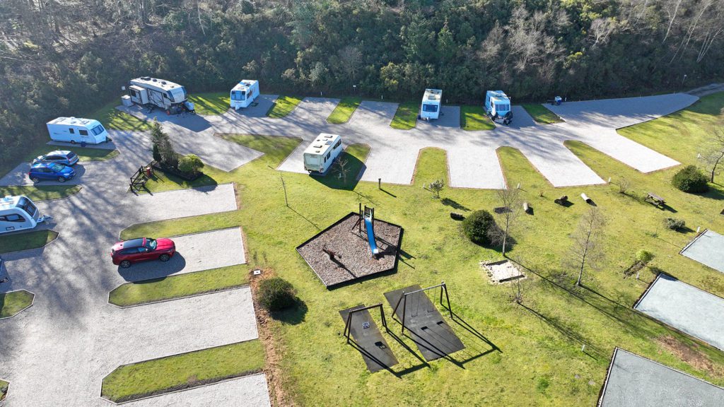 leisure_caravan_spot_for_rent_kent_gate_house_wood_country_park_sellers_leisure
