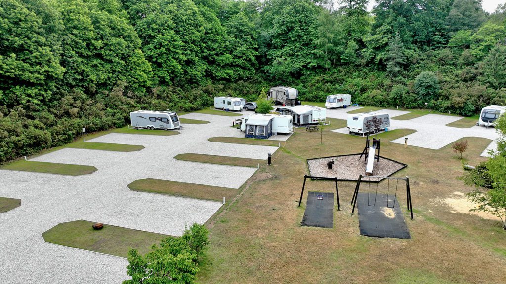 leisure_caravan_spot_for_rent_kent_gate_house_wood_country_park_sellers_leisure