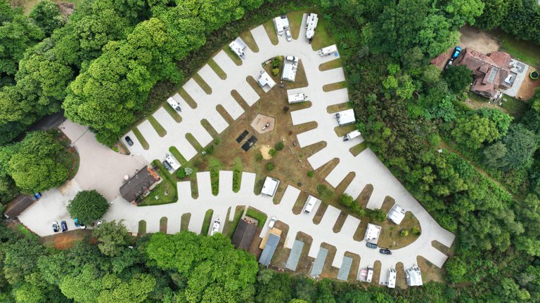 leisure_lodges_for_sale_and_caravan_spot_for_rent_kent_gate_house_wood_country_park_sellers_leisure