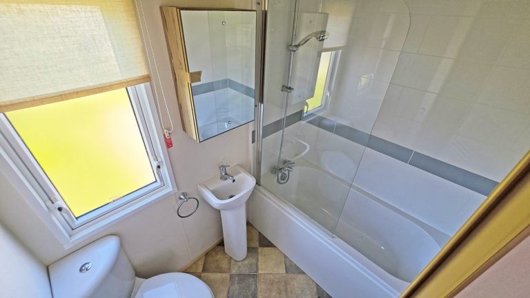 Bath Ensuite