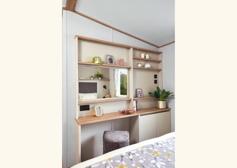 DresserL